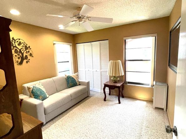 6141 Sunny Pointe Circle B, Delray Beach FL 33484