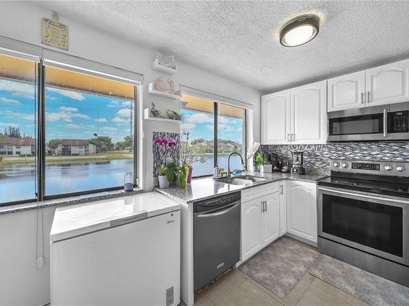 410 NW 214th St 205, Miami Gardens FL 33169