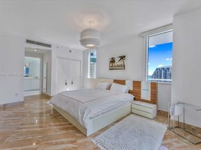 901 Brickell Key Boulevard 1409, Miami FL 33131