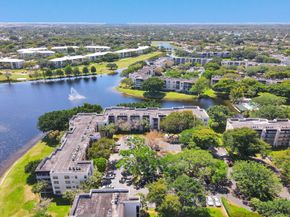 9430 Poinciana Pl 415, Davie FL 33324