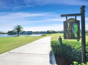 9430 Poinciana Pl 415, Davie FL 33324