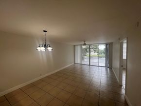 9430 Poinciana Pl 415, Davie FL 33324