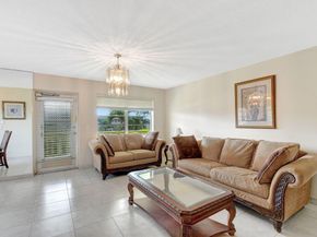 48 Sheffield B, West Palm Beach FL 33417