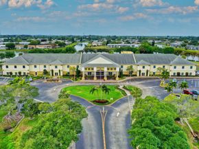 48 Sheffield B, West Palm Beach FL 33417