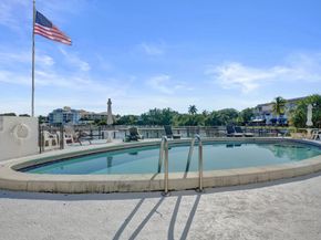 231 E Lantana Road 204, Lantana FL 33462