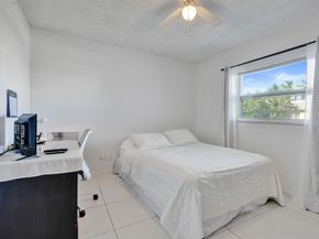 231 E Lantana Road 204, Lantana FL 33462