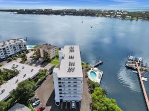 231 E Lantana Road 204, Lantana FL 33462