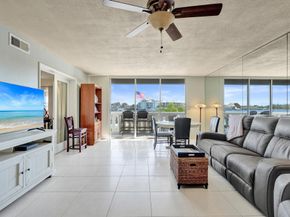 231 E Lantana Road 204, Lantana FL 33462