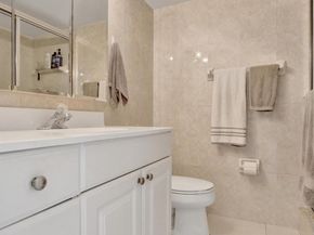 231 E Lantana Road 204, Lantana FL 33462