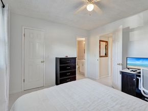 231 E Lantana Road 204, Lantana FL 33462