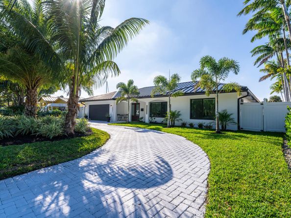 1231 NE 28th Avenue, Pompano Beach FL 33062