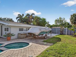 3792 NE 19th Avenue, Oakland Park FL 33308