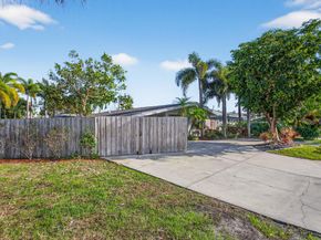 3792 NE 19th Avenue, Oakland Park FL 33308