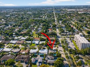 3792 NE 19th Avenue, Oakland Park FL 33308
