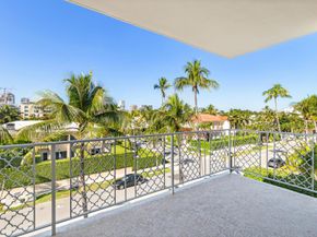 354 Chilean Avenue 4d, Palm Beach FL 33480