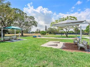 190 Oakridge M, Deerfield Beach FL 33442