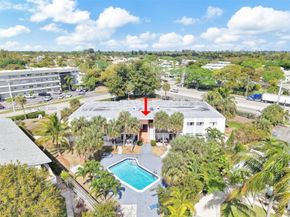 900 Crystal Lake Drive 2B, Deerfield Beach FL 33064