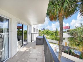 900 Crystal Lake Drive 2B, Deerfield Beach FL 33064