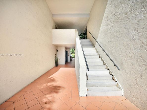 900 Crystal Lake Drive 2B, Deerfield Beach FL 33064