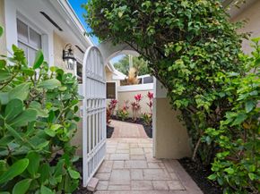 9221 Heathridge Drive, West Palm Beach FL 33411