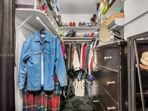 3800 Hillcrest Dr 401 401, Hollywood FL 33021