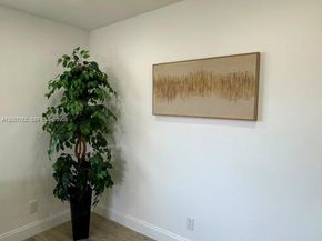 2572 NW 20th Street, Fort Lauderdale FL 33311