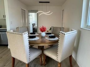 2572 NW 20th Street, Fort Lauderdale FL 33311