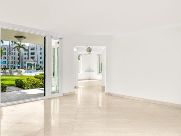 100 SE 5th Avenue 107, Boca Raton FL 33432