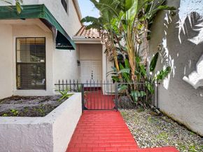 6130 Vía Tierra, Boca Raton FL 33433