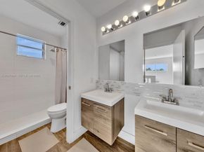 1042 Thistle Creek Court, Weston FL 33327