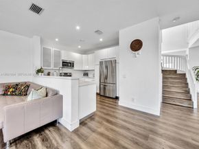 1042 Thistle Creek Court, Weston FL 33327