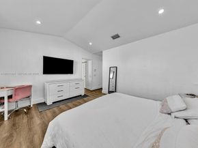 1042 Thistle Creek Court, Weston FL 33327