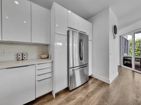 1042 Thistle Creek Court, Weston FL 33327