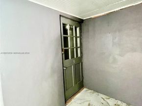 1649 NE 8th Avenue, Fort Lauderdale FL 33305