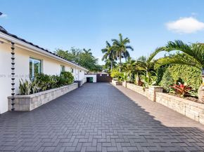 10570 SW 56th Terrace, Miami FL 33173