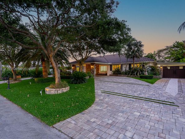 10570 SW 56th Terrace, Miami FL 33173