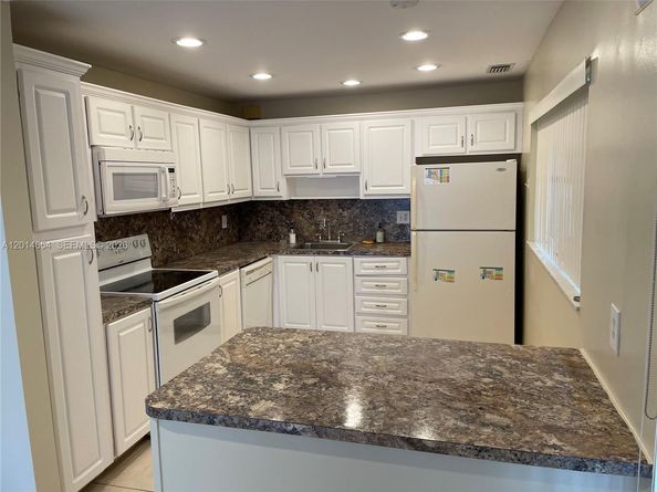 8621 NW 12th Street D178, Plantation FL 33322