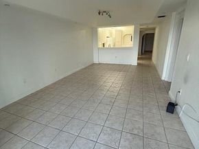 10700 NW 66 St 302, Doral FL 33178