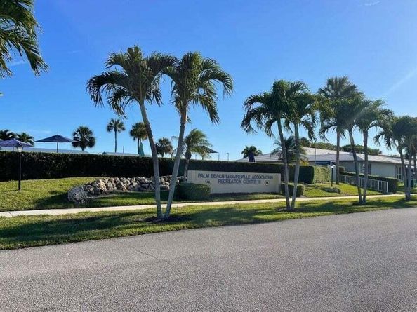 1117 Lake Terrace F210, Boynton Beach FL 33426