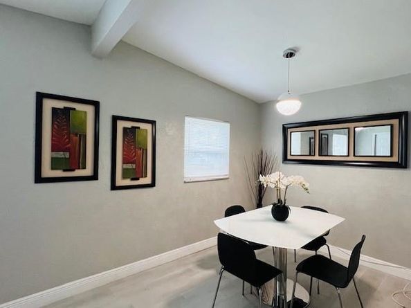 3041 NW 66th St, Miami FL 33147