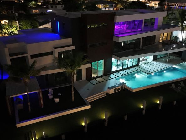 2880 NE 28th St, Fort Lauderdale FL 33306