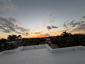 2880 NE 28th St, Fort Lauderdale FL 33306