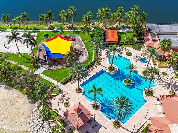 4622 SW 185th Ave, Miramar FL 33029