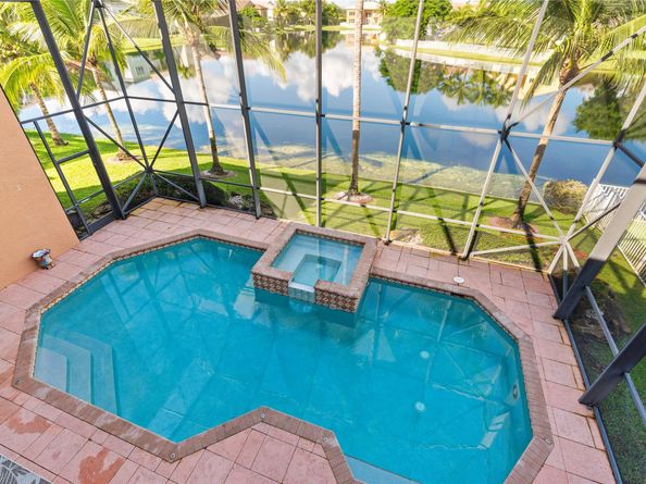 4622 SW 185th Ave, Miramar FL 33029