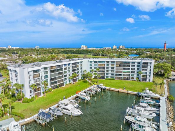 1748 Jupiter Cove Drive 121, Jupiter FL 33469