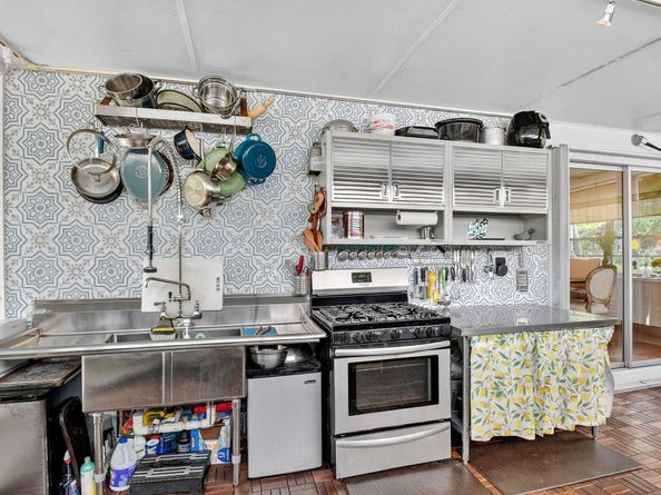 826 Snowden Drive, Lake Worth Beach FL 33461