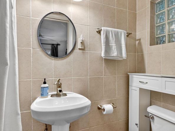 826 Snowden Drive, Lake Worth Beach FL 33461