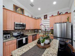 4122 NE 22nd St, Homestead FL 33033
