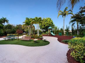 4122 NE 22nd St, Homestead FL 33033