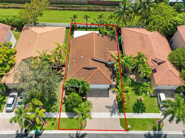 4122 NE 22nd St, Homestead FL 33033